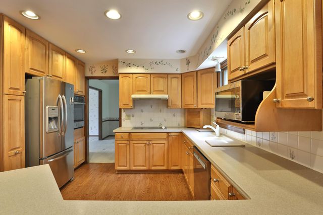 1033 Firth Avenue, Columbus, OH 43085
