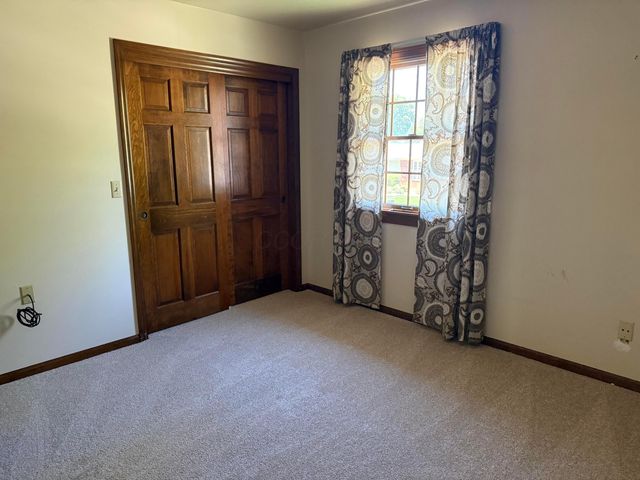 1033 Firth Avenue, Columbus, OH 43085