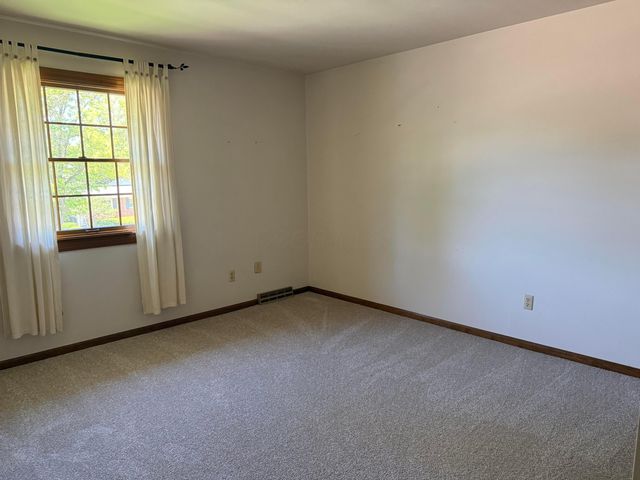 1033 Firth Avenue, Columbus, OH 43085