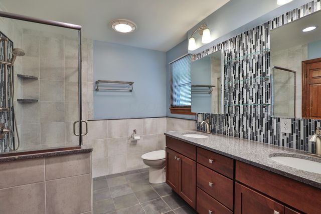 1033 Firth Avenue, Columbus, OH 43085