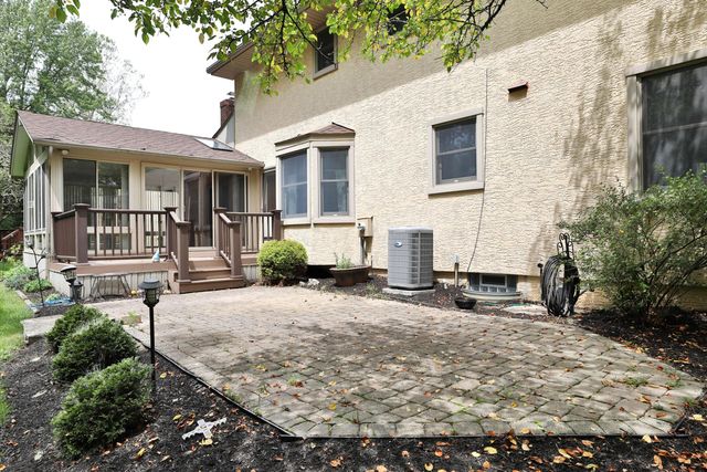 1033 Firth Avenue, Columbus, OH 43085