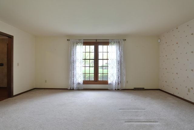 1033 Firth Avenue, Columbus, OH 43085