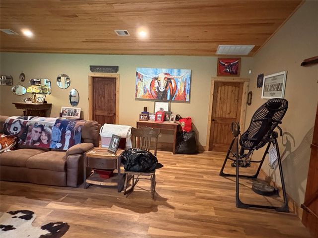 9187 Fm1486 P O Box 267 Road, Richards, TX 77873