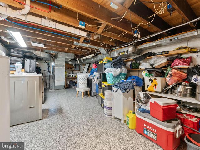 329 3RD AVE, Lindenwold, NJ 08021