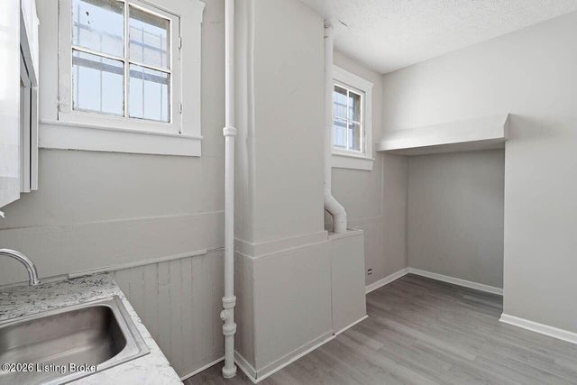 2324 Magazine St, Louisville, KY 40211