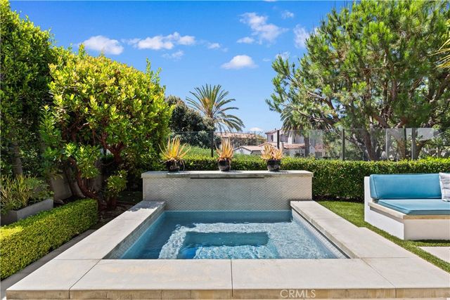 60 Sidney Bay, Newport Coast, CA 92657