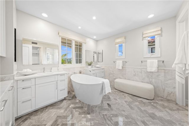 60 Sidney Bay, Newport Coast, CA 92657