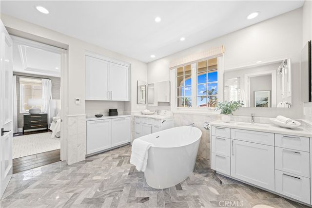 60 Sidney Bay, Newport Coast, CA 92657