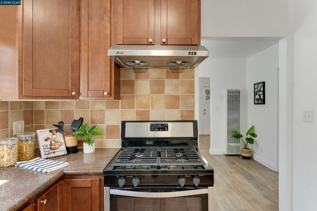 2154 35Th Ave, Oakland, CA 94601