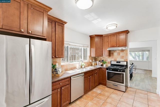 2154 35Th Ave, Oakland, CA 94601