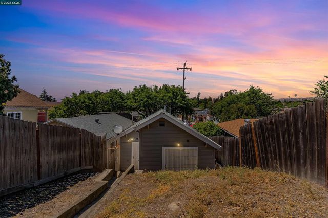 2154 35Th Ave, Oakland, CA 94601