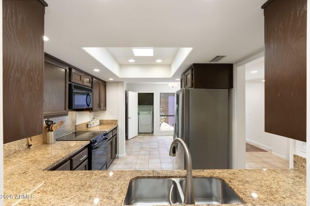 8628 E SAN RAFAEL Drive, Scottsdale, AZ 85258