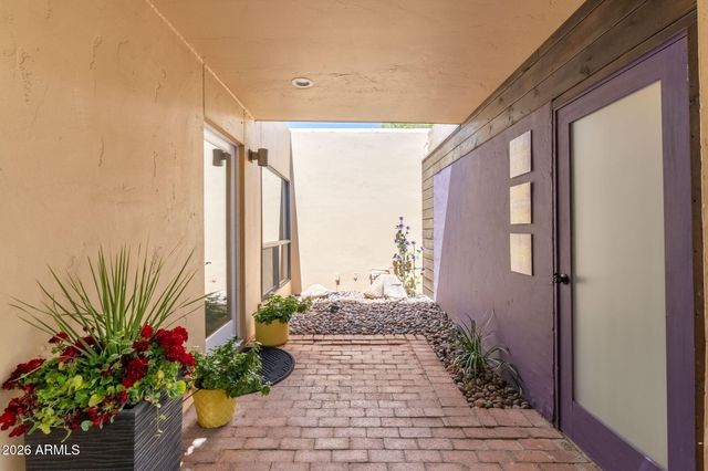 8628 E SAN RAFAEL Drive, Scottsdale, AZ 85258