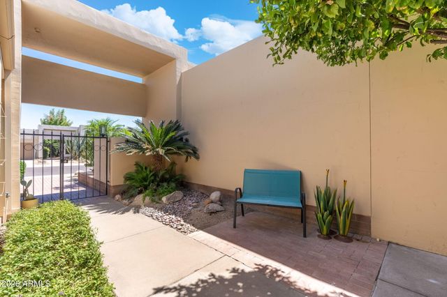 8628 E SAN RAFAEL Drive, Scottsdale, AZ 85258