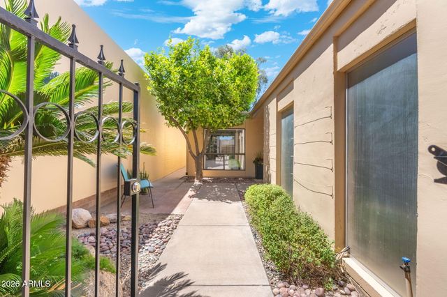 8628 E SAN RAFAEL Drive, Scottsdale, AZ 85258