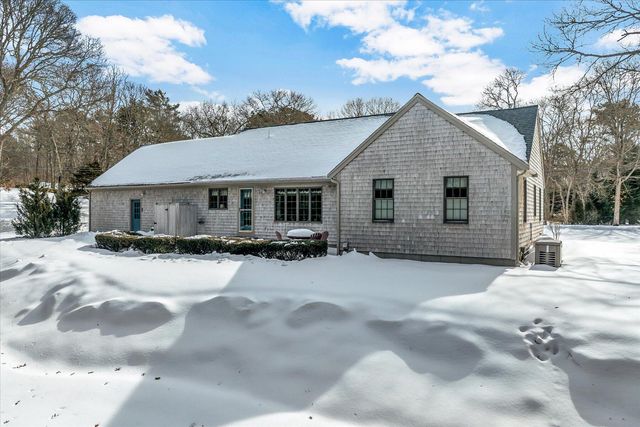 9 Split Rock Road, Dennis, MA 02638