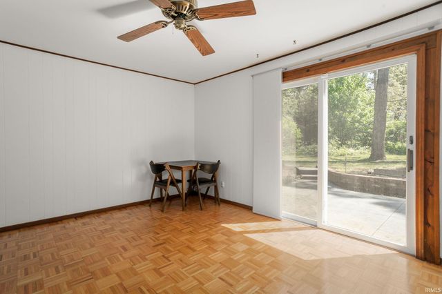 53146 Oakmont Central Drive, South Bend, IN 46637