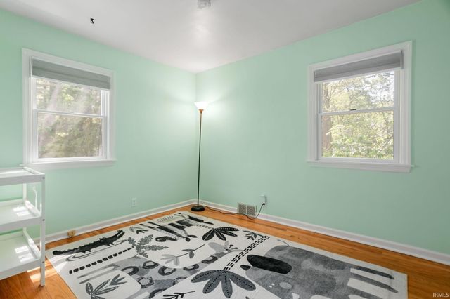 53146 Oakmont Central Drive, South Bend, IN 46637