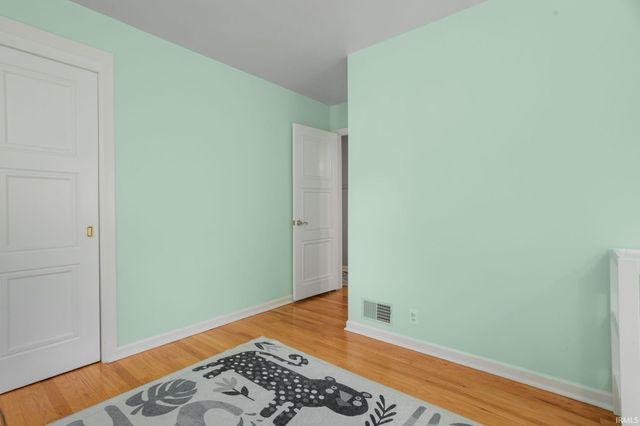53146 Oakmont Central Drive, South Bend, IN 46637