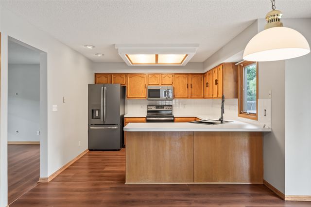 1394 NW 122nd Street, Clive, IA 50365