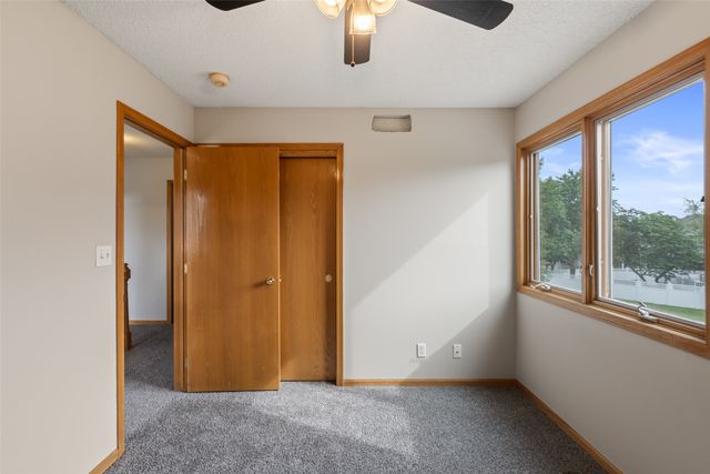 1394 NW 122nd Street, Clive, IA 50365