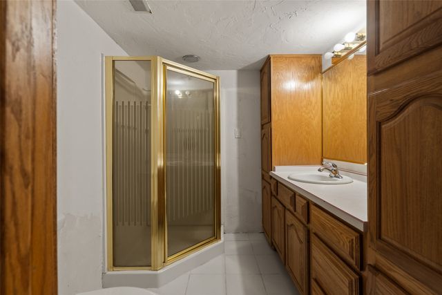1394 NW 122nd Street, Clive, IA 50365