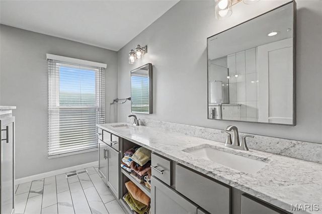 114 Trailswest Dr. Drive, Chesterfield, MO 63017