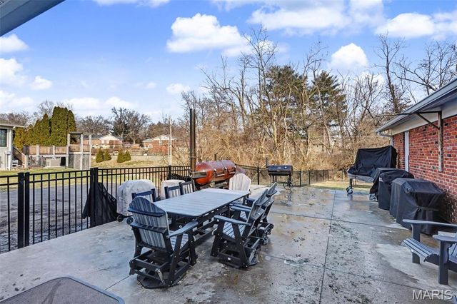 114 Trailswest Dr. Drive, Chesterfield, MO 63017