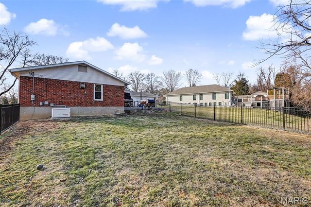114 Trailswest Dr. Drive, Chesterfield, MO 63017