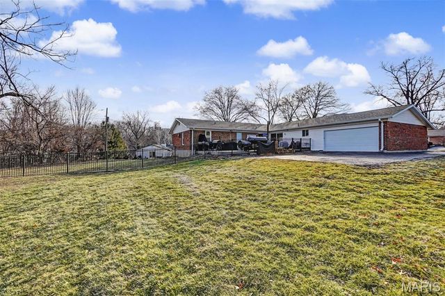 114 Trailswest Dr. Drive, Chesterfield, MO 63017