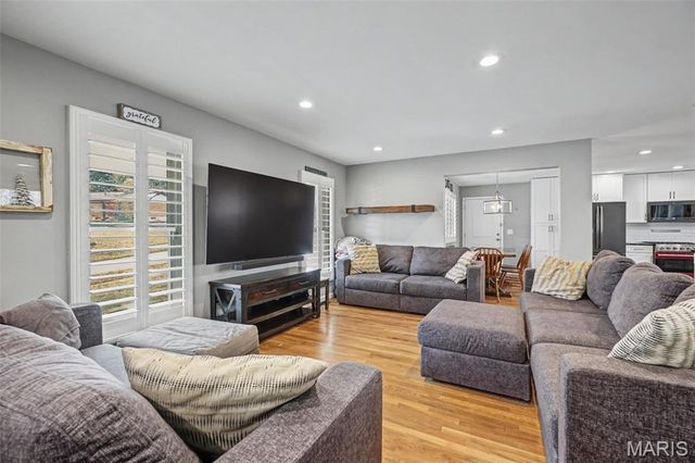 114 Trailswest Dr. Drive, Chesterfield, MO 63017