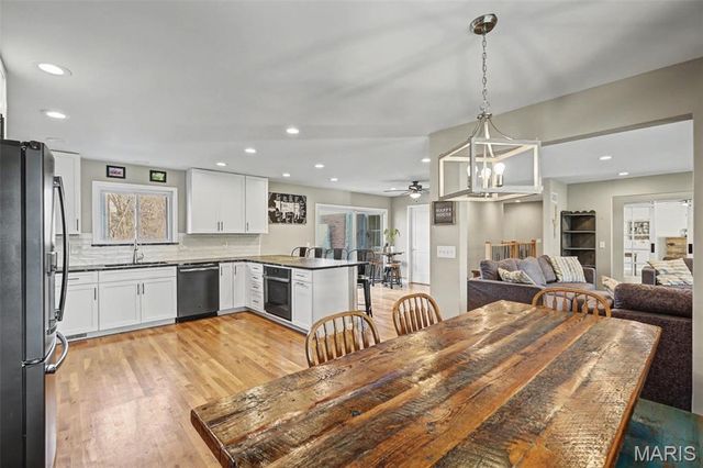 114 Trailswest Dr. Drive, Chesterfield, MO 63017