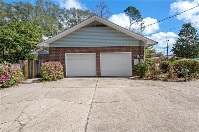 6412 Angela Court, Mobile, AL 36695
