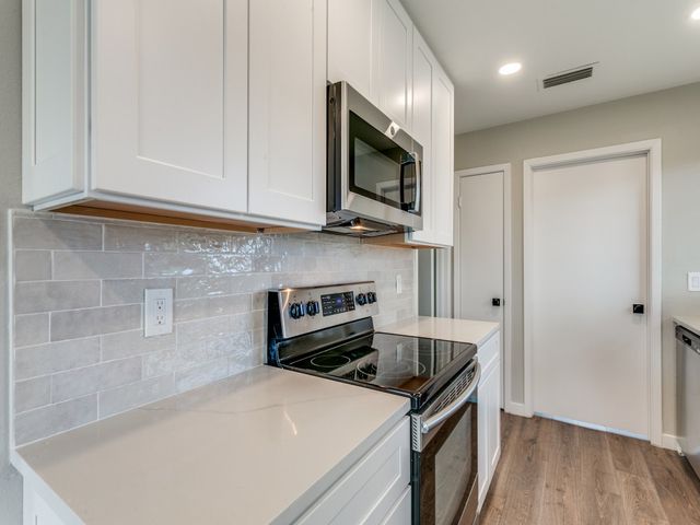 649 Reno Street, Lewisville, TX 75077