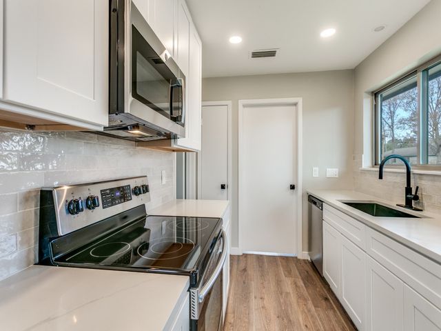 649 Reno Street, Lewisville, TX 75077