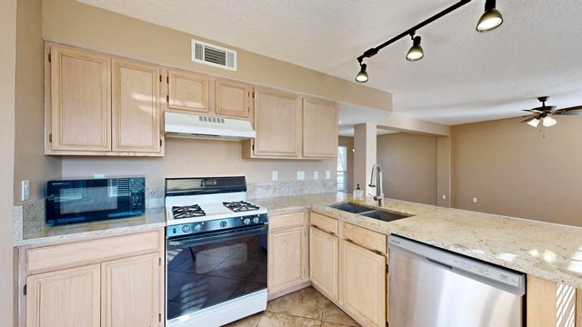 8120 Saddlebrook Avenue NW, Albuquerque, NM 87120