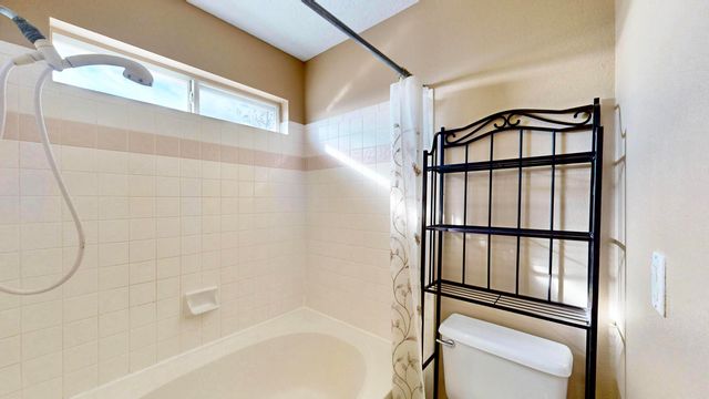 8120 Saddlebrook Avenue NW, Albuquerque, NM 87120