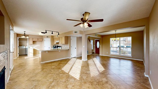 8120 Saddlebrook Avenue NW, Albuquerque, NM 87120