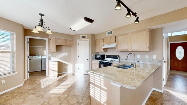 8120 Saddlebrook Avenue NW, Albuquerque, NM 87120