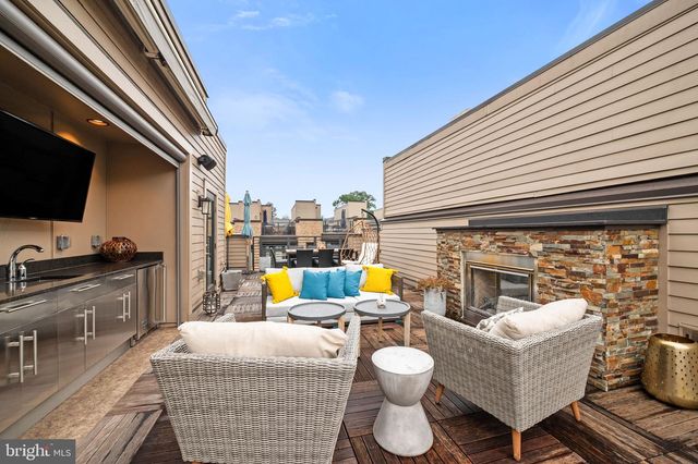 151 WINSOME CIR, Bethesda, MD 20814