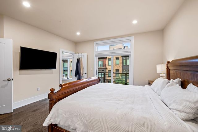151 WINSOME CIR, Bethesda, MD 20814