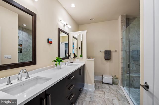 151 WINSOME CIR, Bethesda, MD 20814