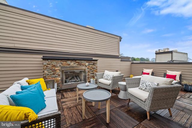 151 WINSOME CIR, Bethesda, MD 20814
