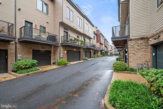 151 WINSOME CIR, Bethesda, MD 20814