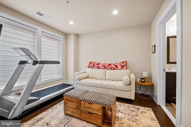 151 WINSOME CIR, Bethesda, MD 20814