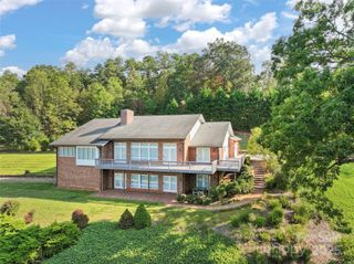 103 Grand Oaks Lane, Sylva, NC 28779