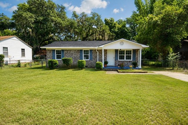 329 Bayview Ave., Georgetown, SC 29440