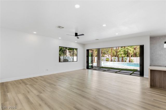 10626 San Vercelli Court, Las Vegas, NV 89141
