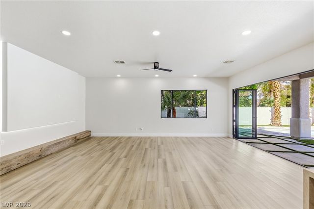 10626 San Vercelli Court, Las Vegas, NV 89141