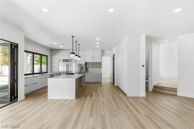 10626 San Vercelli Court, Las Vegas, NV 89141